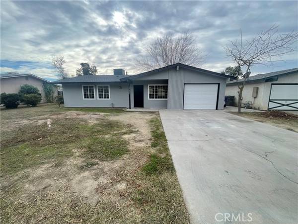 14561 West D Street, Kerman, CA 93630