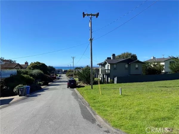 395 Ivar Street, Cambria, CA 93428