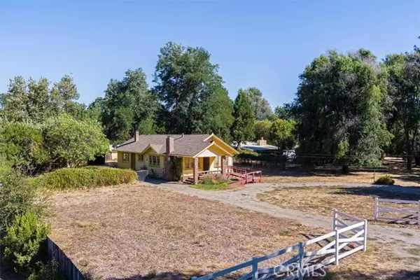 17255 Walnut Avenue, Atascadero, CA 93422