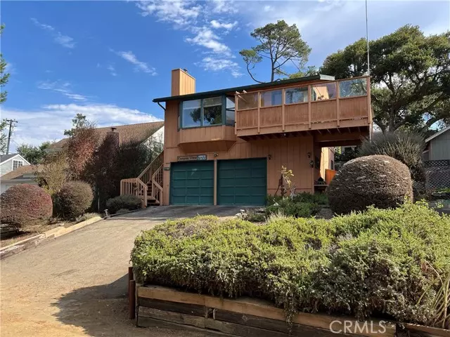 2570 Newport Avenue, Cambria, CA 93428