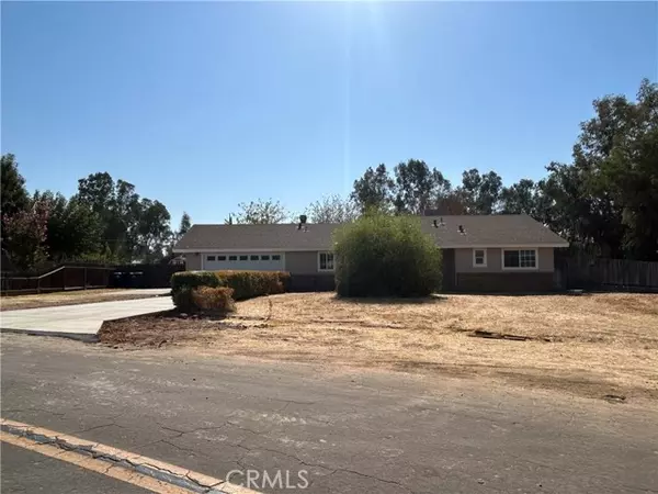 25410 Dawnridge Drive, Madera, CA 93638