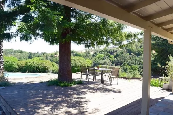 Paso Robles, CA 93446,5 West 12th Street