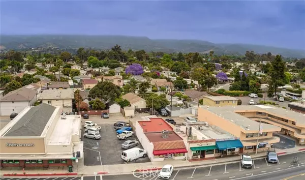 Goleta, CA 93117,5748 Hollister Avenue