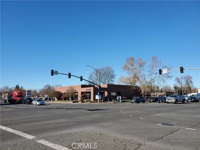 Chico, CA 95926,896 East Avenue