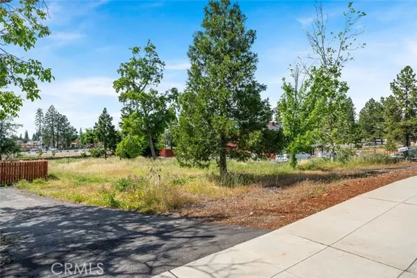 5995 Almond Street, Paradise, CA 95969