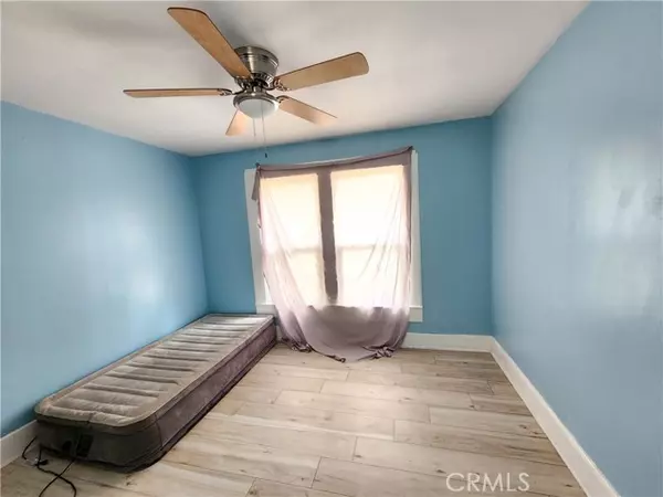 Orland, CA 95963,512 EAST Street