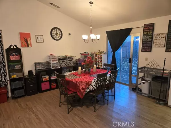 Chico, CA 95926,661 Victorian Park