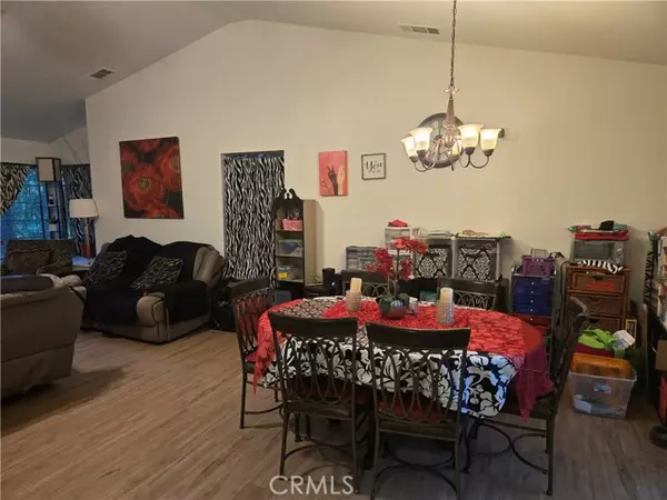 Chico, CA 95926,661 Victorian Park