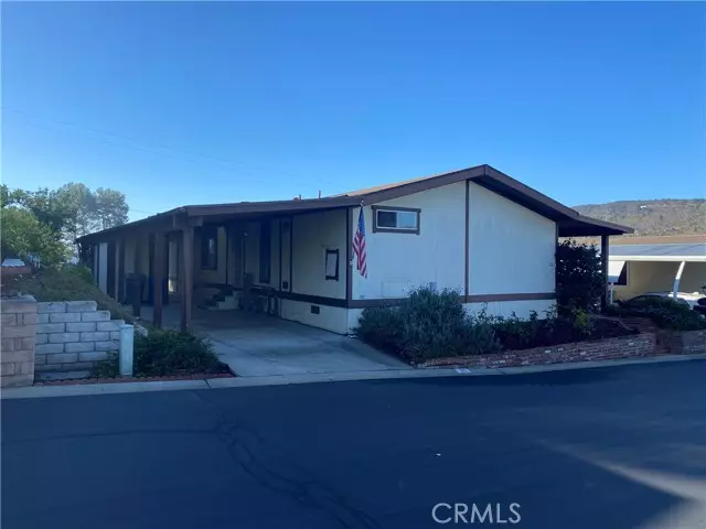 1195 La Moree Road, San Marcos, CA 92078