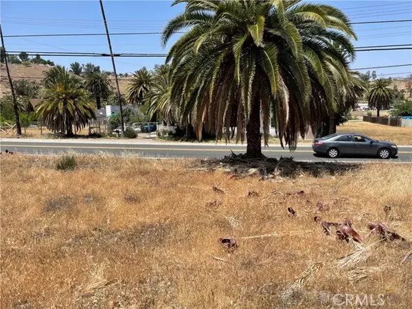 Lake Elsinore, CA 92530,15 Riverside Drive