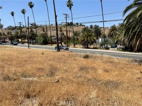 Lake Elsinore, CA 92530,16 Riverside Drive