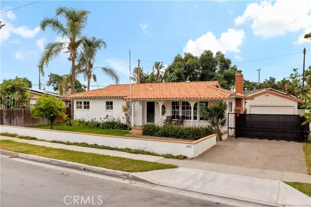 1249 Watson Avenue, Costa Mesa, CA 92626