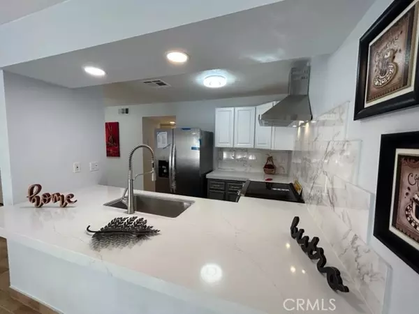 291 East Mel Avenue, Palm Springs, CA 92262