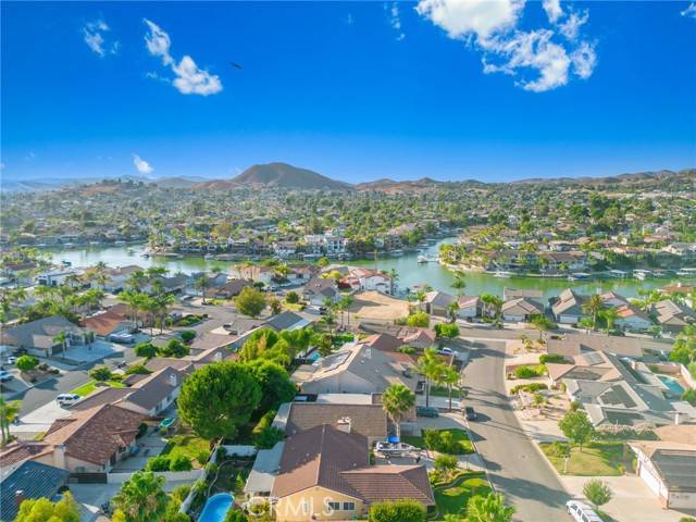 29861 Smugglers Point, Canyon Lake, CA 92587