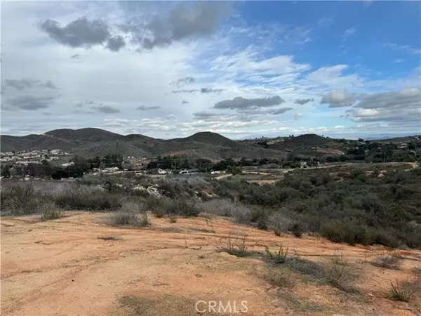 Menifee, CA 92584,25 Orange