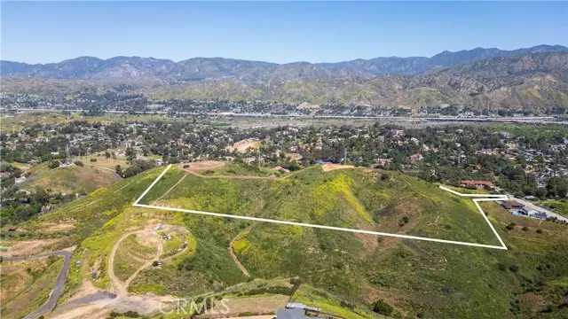 Shadow Hills, CA 91040,0 Mary Bell