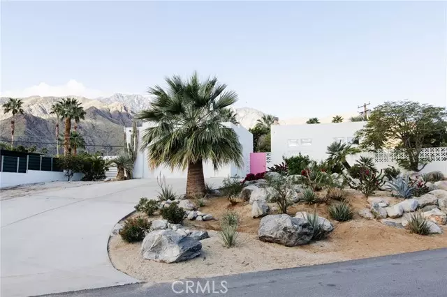 2723 North Junipero Avenue, Palm Springs, CA 92262