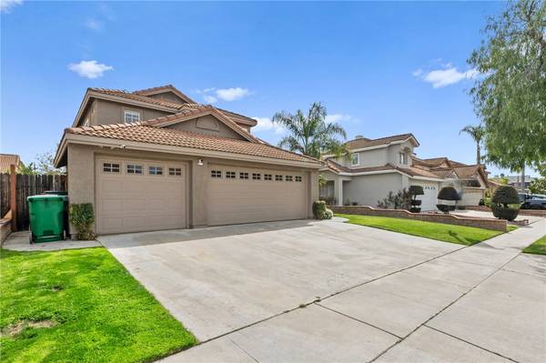 413 Arthur Circle, Corona, CA 92879