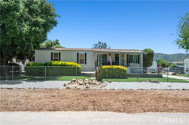 24717 5th Street, Murrieta, CA 92562