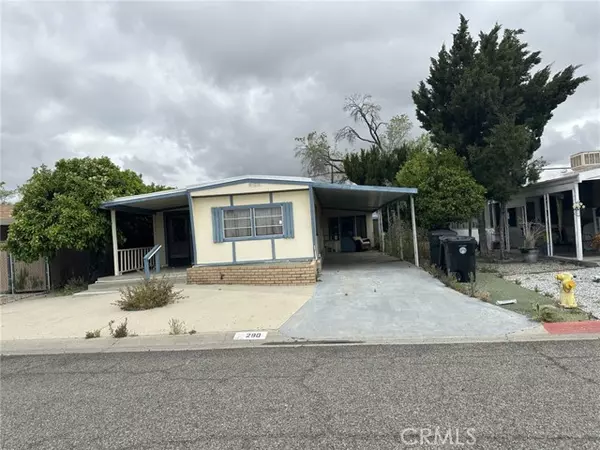 290 Santa Clara Circle, Hemet, CA 92543