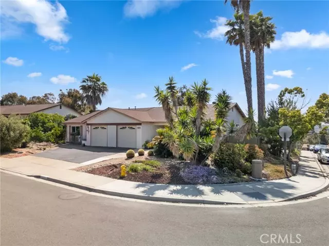 301 San Dimas Avenue, Oceanside, CA 92057