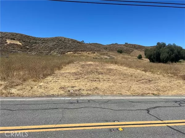 Lake Elsinore, CA 92530,0 Strickland