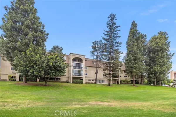 Laguna Woods, CA 92637,5517 Paseo Del Lago East