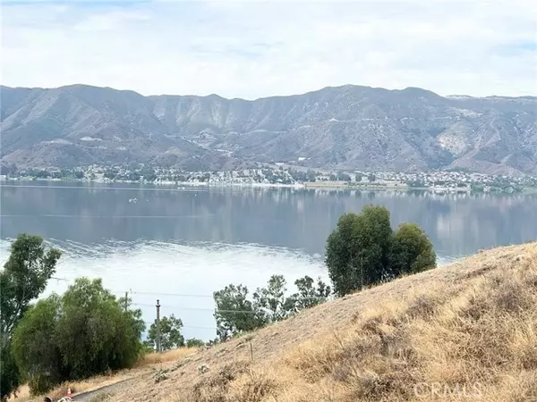 Lake Elsinore, CA 92530,0 Barkschat