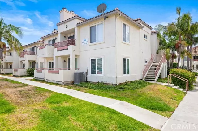 405 Ribbon Beach Way, Oceanside, CA 92058