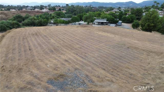 Murrieta, CA 92562,7 Juniper