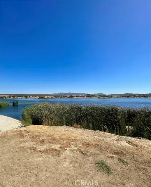 Aguanga, CA 92536,368 Lakeshore