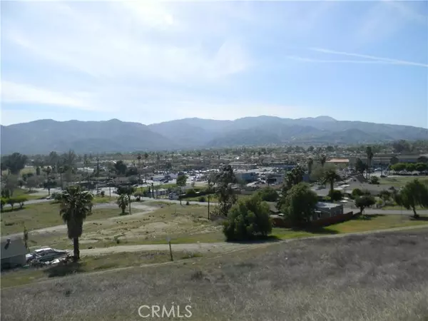 Lake Elsinore, CA 92530,0 Lake View Avenue