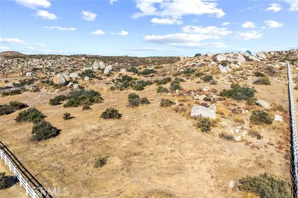 43821 Soaring Hawk Road, Aguanga, CA 92536