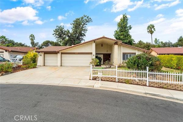 1330 Via Christina, Vista, CA 92084