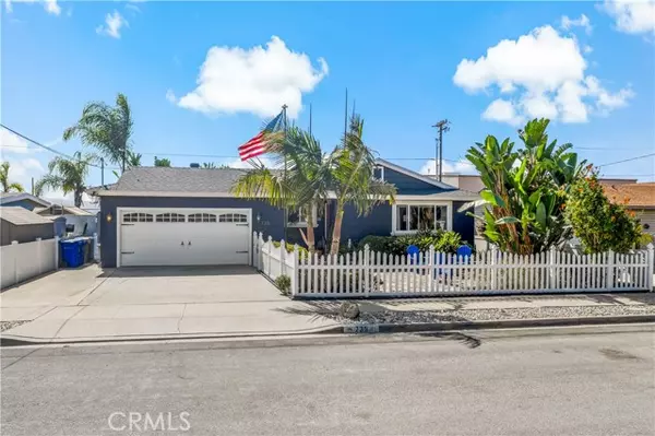 Imperial Beach, CA 91932,735 Iris Avenue