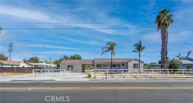 Hemet, CA 92543,248 North Palm Avenue