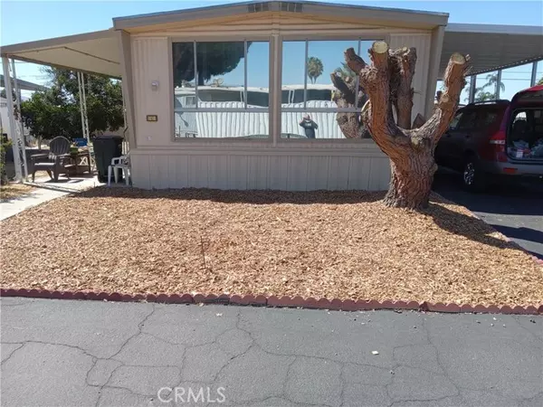 332 North Lyon #17 Avenue, Hemet, CA 92543