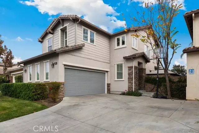 35842 Crickhowell Avenue, Murrieta, CA 92563