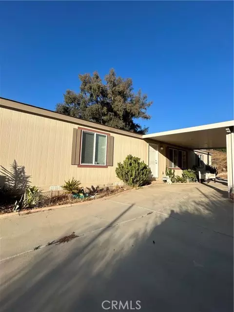 Corona, CA 92883,11318 Spanish Hills Drive