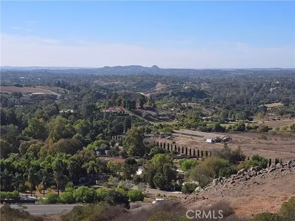 1387 Las Vistas Road, Fallbrook, CA 92028