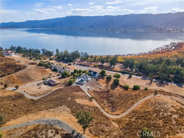 Lake Elsinore, CA 92530,35 Lake View Ave