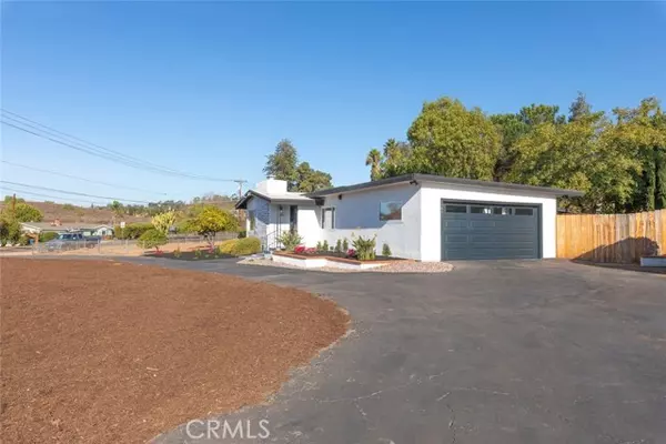 Escondido, CA 92029,1060 Hamilton Lane