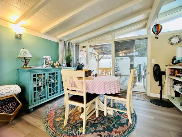 2432 West Transit Avenue, Anaheim, CA 92804