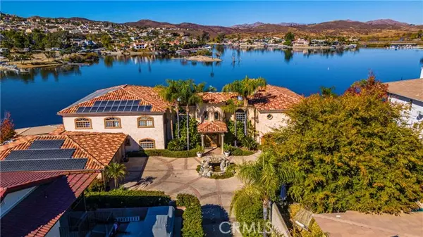 Canyon Lake, CA 92587,21990 Village Way