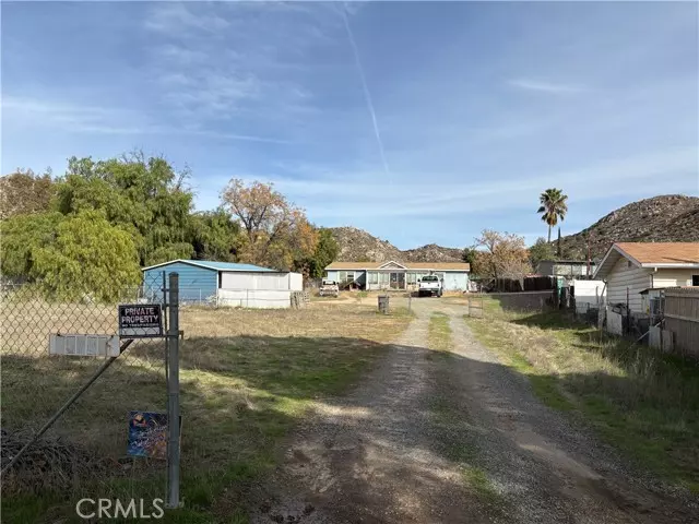 32075 Snyder Lane, Homeland, CA 92548