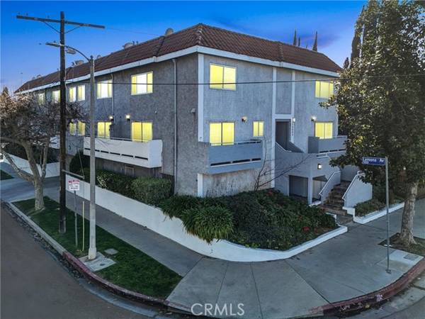 15002 Magnolia Boulevard, Sherman Oaks, CA 91403