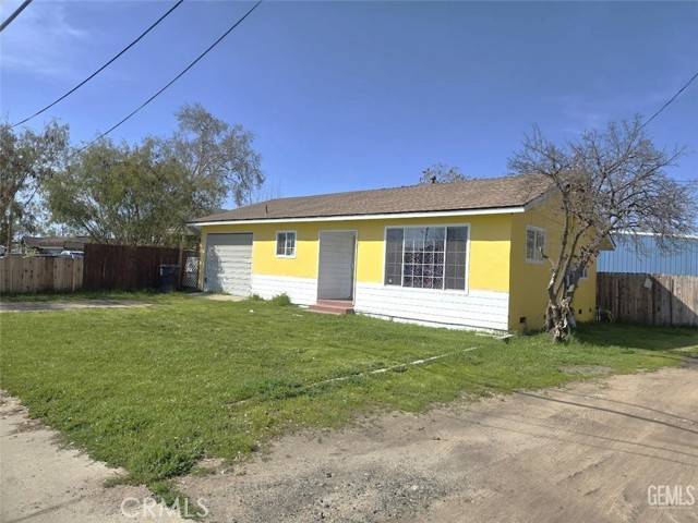 63 North Wisconsin Street, Porterville, CA 93257
