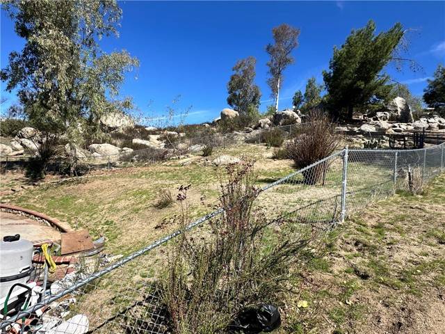 Hemet, CA 92544,42580 East Benton Road
