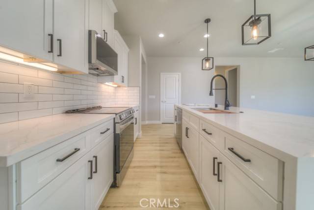 67813 Rio Vista Dr, Cathedral City, CA 92234