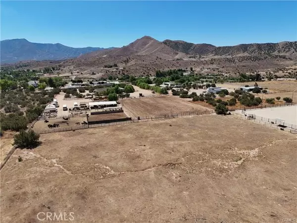 Acton, CA 93510,4320 Cedral West Street